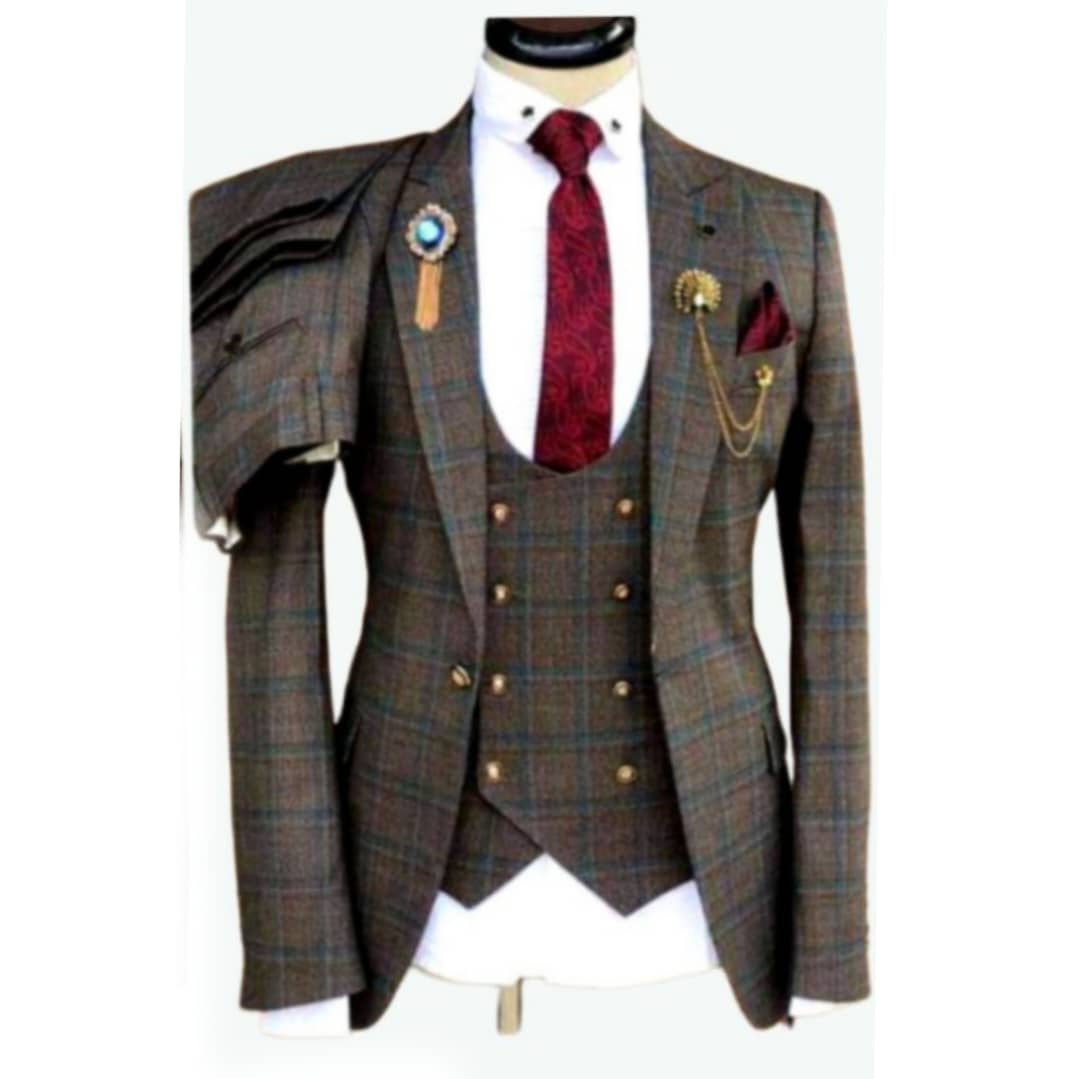 Costume